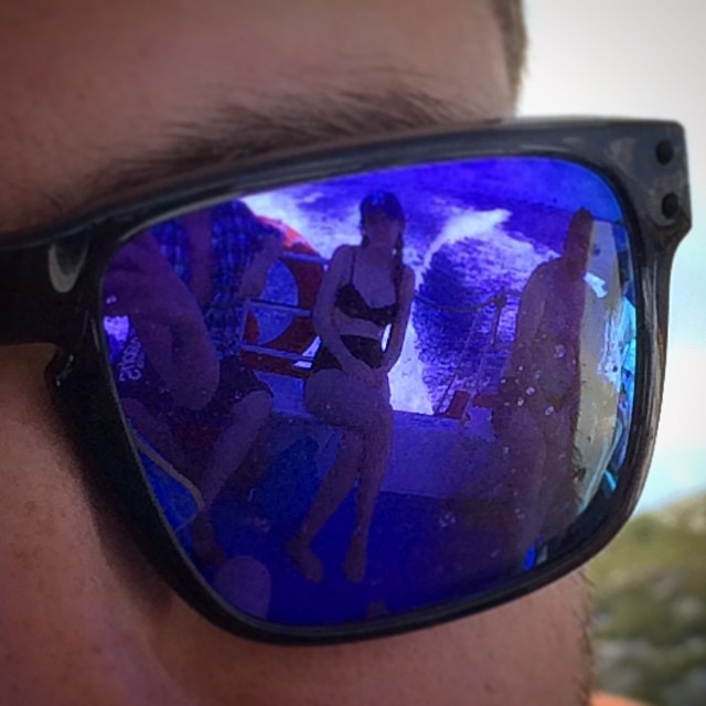 #reflection #sunglasses #bluecaves 